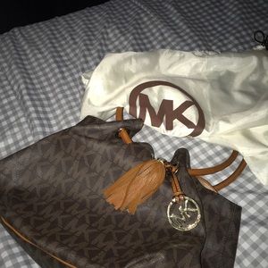 Micheal Kors Bag
